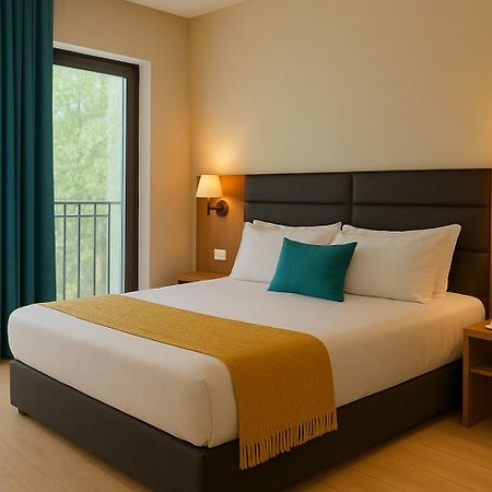 Eleven Inn Tbilisi Bagian luar foto